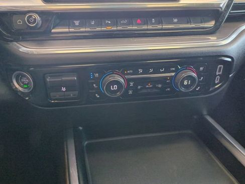 Used 2025 Chevrolet Silverado 3500 High Country w/ High Country Premium Package AWD/4WD image 19