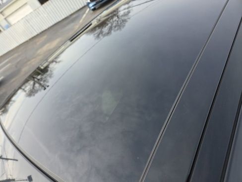 Used 2019 Land Rover Range Rover Velar R-Dynamic SE image 13