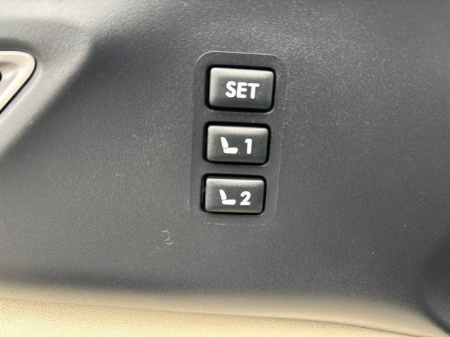 Used 2021 Subaru Ascent Limited w/ Popular Package #2A AWD/4WD image 14