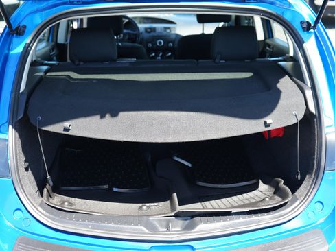 Used 2012 MAZDA MAZDA3 i Touring FWD image 10