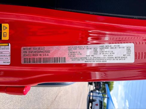 Used 2024 Jeep Wrangler Unlimited Rubicon AWD/4WD image 34