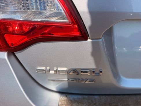 Used 2015 Subaru Legacy 2.5i Premium AWD/4WD image 20