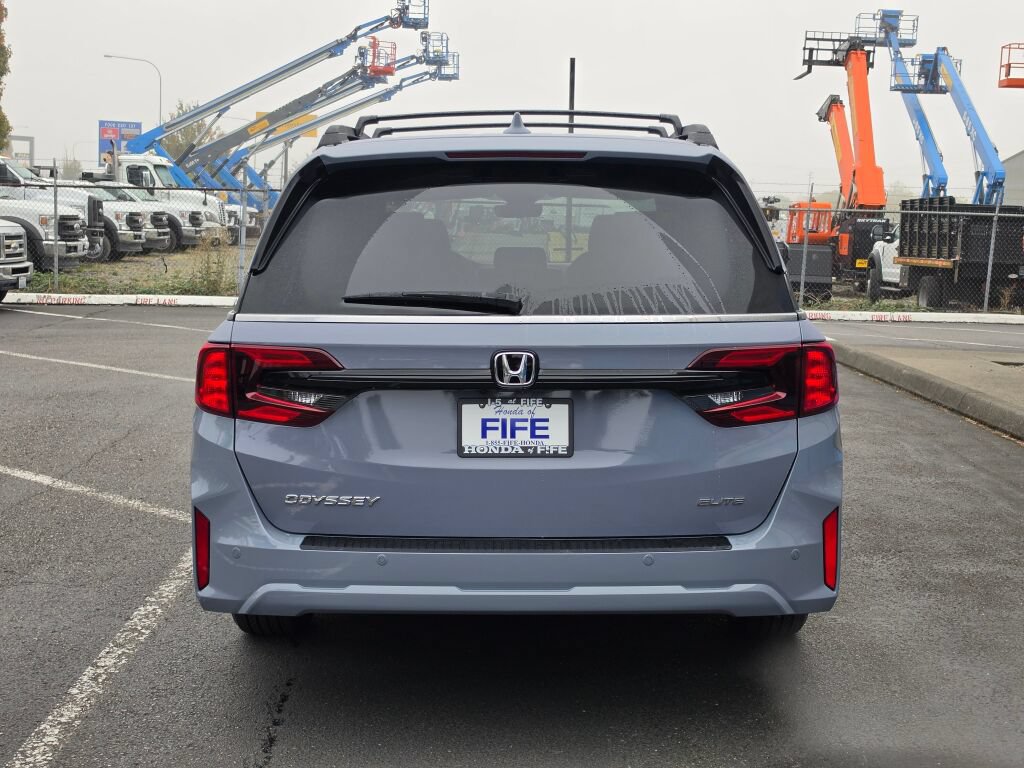 New 2027 Honda Odyssey Elite image 4
