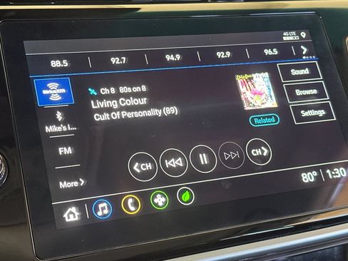 Used 2023 Chevrolet Bolt LT w/ Infotainment Package FWD image 25