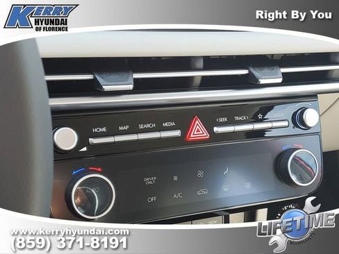 New 2026 Hyundai Tucson Blue SE image 30