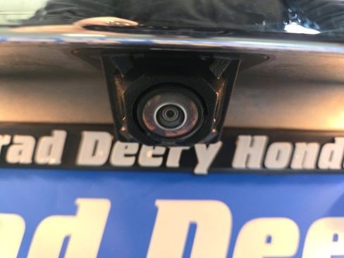 Used 2024 GMC Terrain SLT image 8