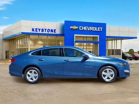 Used 2024 Chevrolet Malibu LT FWD image 8