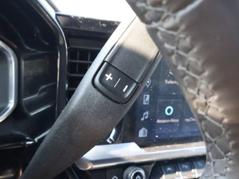 Used 2023 Chevrolet Silverado 1500 LT w/ Safety Package AWD/4WD image 18