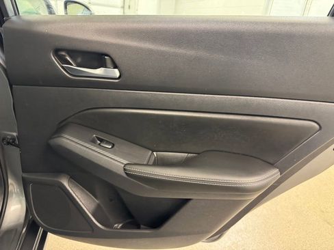 Used 2019 Nissan Altima 2.5 SV image 24