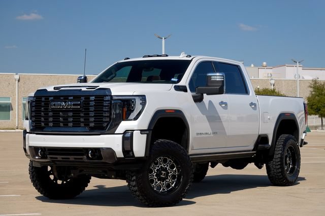 Used 2024 GMC Sierra 2500 Denali Ultimate w/ Max Trailering Package AWD/4WD image 2