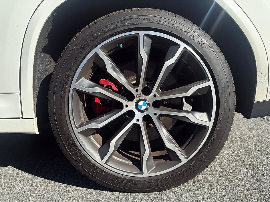 Used 2021 BMW X4 xDrive30i w/ Executive Package AWD/4WD image 10