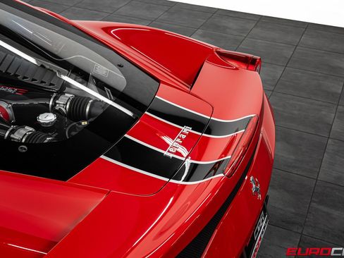 Used 2015 Ferrari 458 Speciale Coupe RWD image 24