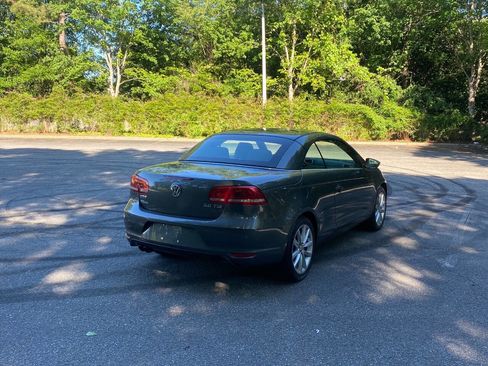 Used 2013 Volkswagen Eos FWD image 5