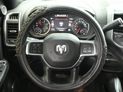 Used 2022 RAM 3500 Laramie AWD/4WD image 6