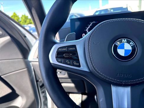 Used 2026 BMW X5 xDrive40i w/ M Sport Package AWD/4WD image 14