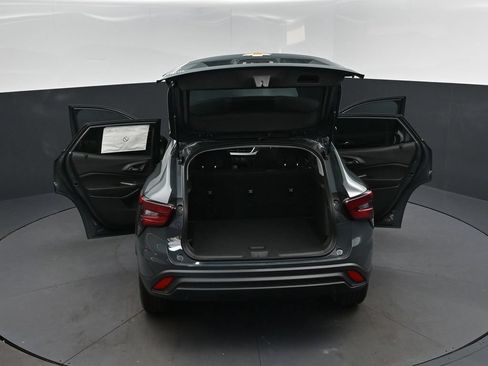 New 2026 Chevrolet Trax LS w/ LS Convenience Package FWD image 48