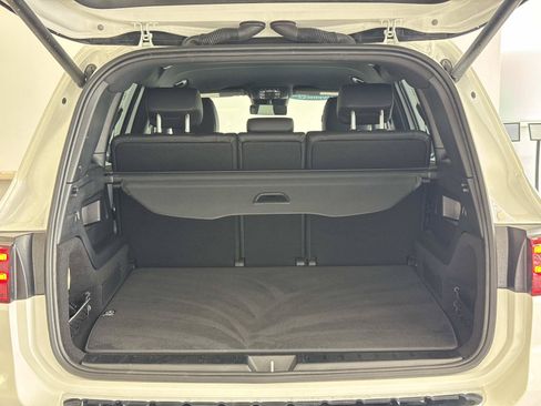 Certified 2025 Mercedes-Benz EQB 300 4MATIC image 26