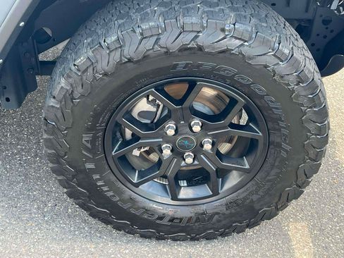 Used 2024 Jeep Wrangler Unlimited AWD/4WD image 7