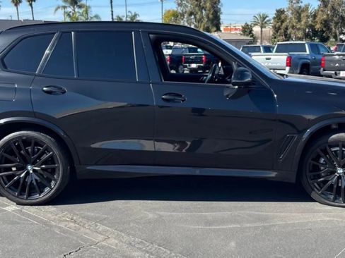 Used 2022 BMW X5 sDrive40i w/ M Sport Package image 4