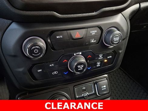 Used 2022 Jeep Renegade Altitude w/ Convenience Group image 15