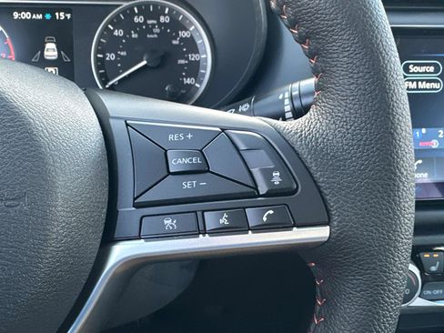 New 2025 Nissan Versa SR w/ Trunk Package image 39