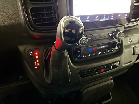 New 2026 RAM ProMaster 2500 w/ Premium Convenience Group FWD image 18