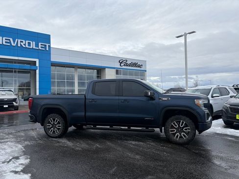 Used 2020 GMC Sierra 1500 AT4 w/ AT4 Premium Package image 2