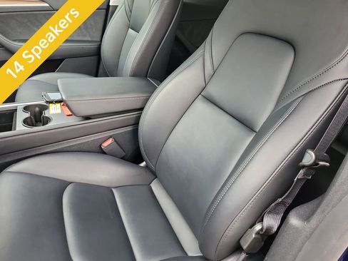 Used 2023 Tesla Model Y Performance AWD/4WD image 9