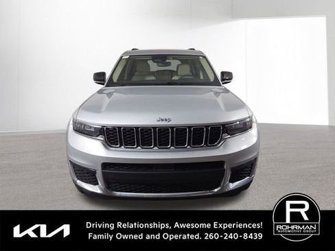 Used 2021 Jeep Grand Cherokee L Limited image 3