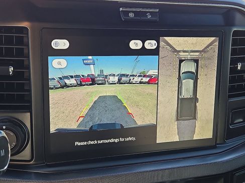 Used 2025 Ford F450 Platinum w/ FX4 Off-Road Package AWD/4WD image 29