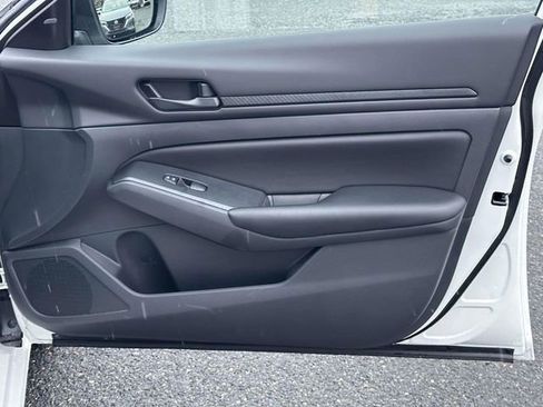 Used 2025 Nissan Altima 2.5 S image 9