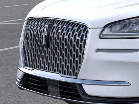 New 2025 Lincoln Corsair Premiere image 17