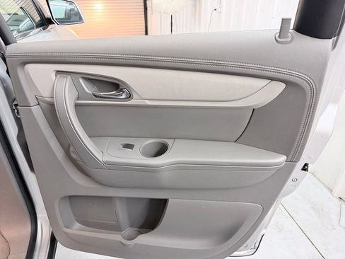 Used 2014 Chevrolet Traverse LT w/ All-Star Edition FWD image 34