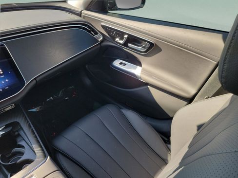 Certified 2025 Mercedes-Benz E 350 4MATIC Sedan image 9