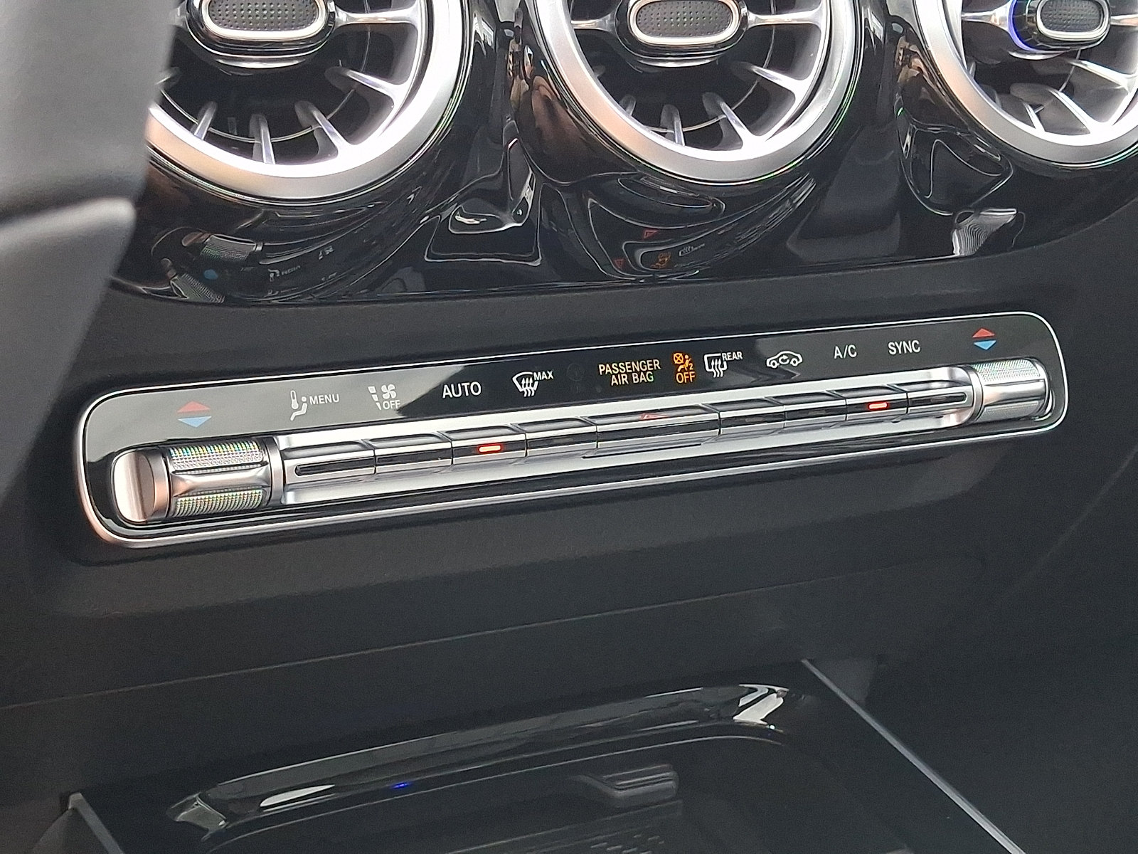 New 2026 Mercedes-Benz GLA 250 4MATIC image 15