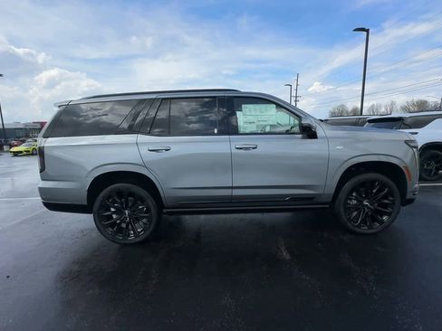 New 2026 Cadillac Escalade Platinum Sport w/ LPO, ONYX Package image 9