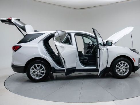 Used 2024 Chevrolet Equinox LT w/ LPO, Floor Liner Package image 13