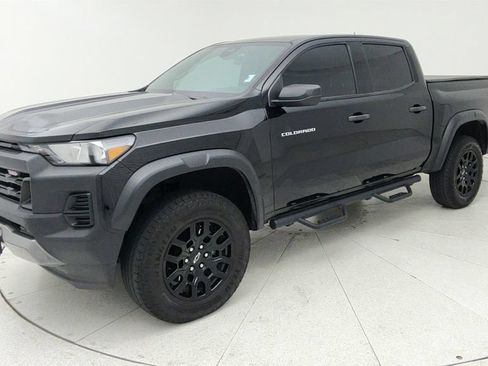 Used 2024 Chevrolet Colorado Trail Boss AWD/4WD image 3