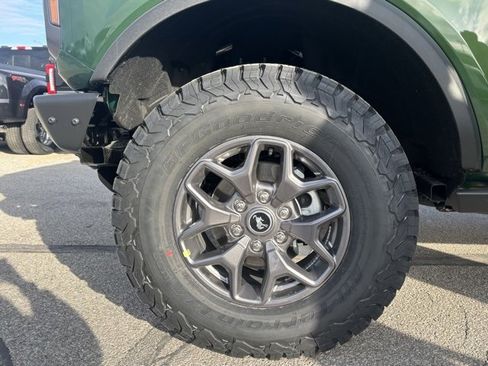 New 2025 Ford Bronco Badlands image 32