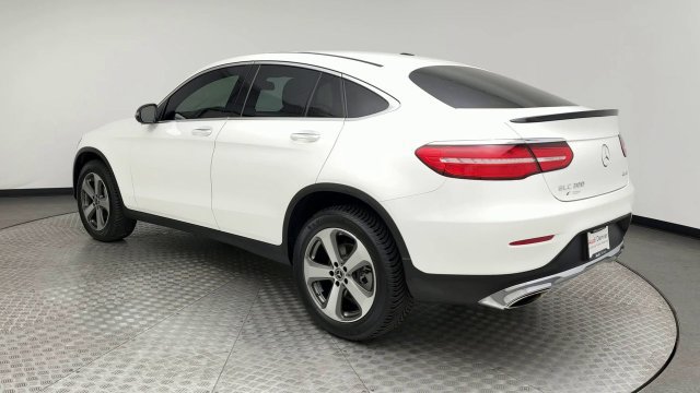Used 2018 Mercedes-Benz GLC 300 4MATIC Coupe image 4