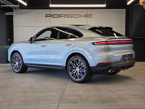 New 2026 Porsche Cayenne S AWD/4WD image 3
