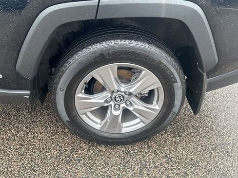 Used 2024 Toyota RAV4 XLE w/ Convenience Package image 38