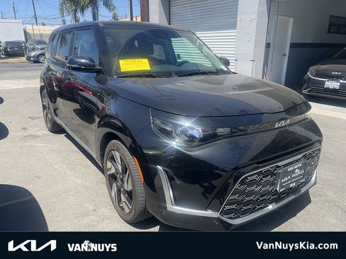 Used 2023 Kia Soul GT-Line FWD image 1