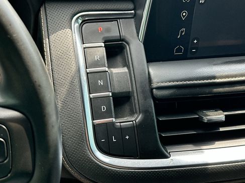 Used 2023 GMC Yukon AT4 AWD/4WD image 21