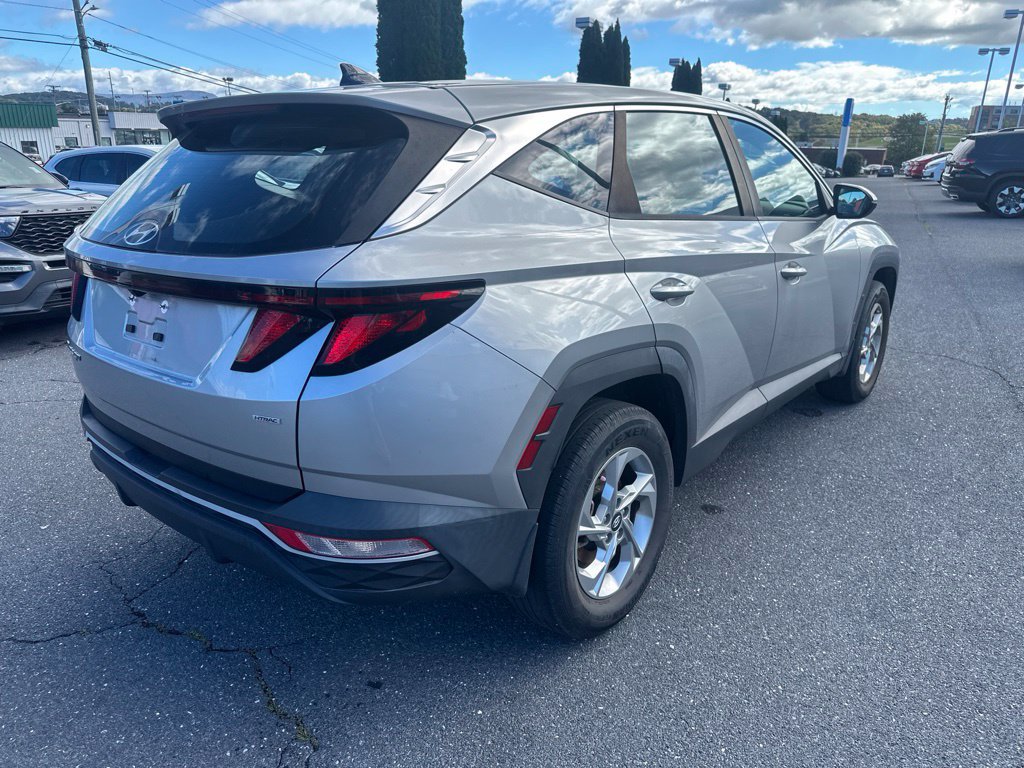 Used 2022 Hyundai Tucson SE AWD/4WD image 3