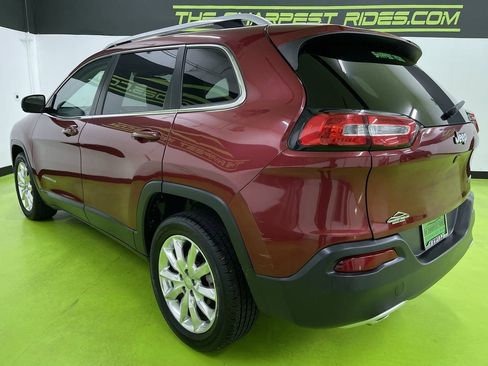 Used 2017 Jeep Cherokee Limited image 7