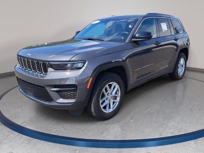 Used 2025 Jeep Grand Cherokee Laredo X w/ Luxury Tech Group I