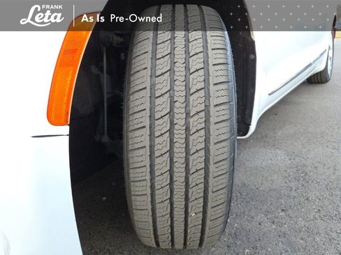 Used 2017 Chrysler Pacifica Touring-L w/ Tire & Wheel Group image 31