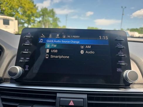 Used 2019 Honda Accord Sport image 29