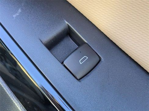 New 2026 Chevrolet Equinox ACTIV w/ Convenience Package III image 38